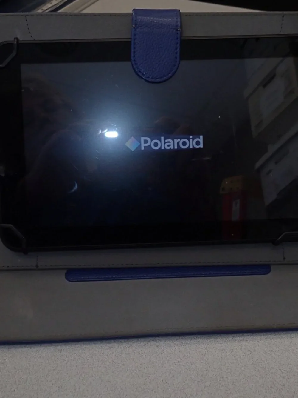 Polaroid 9